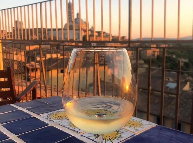 Lägenhet La Terrazza Sul Duomo *